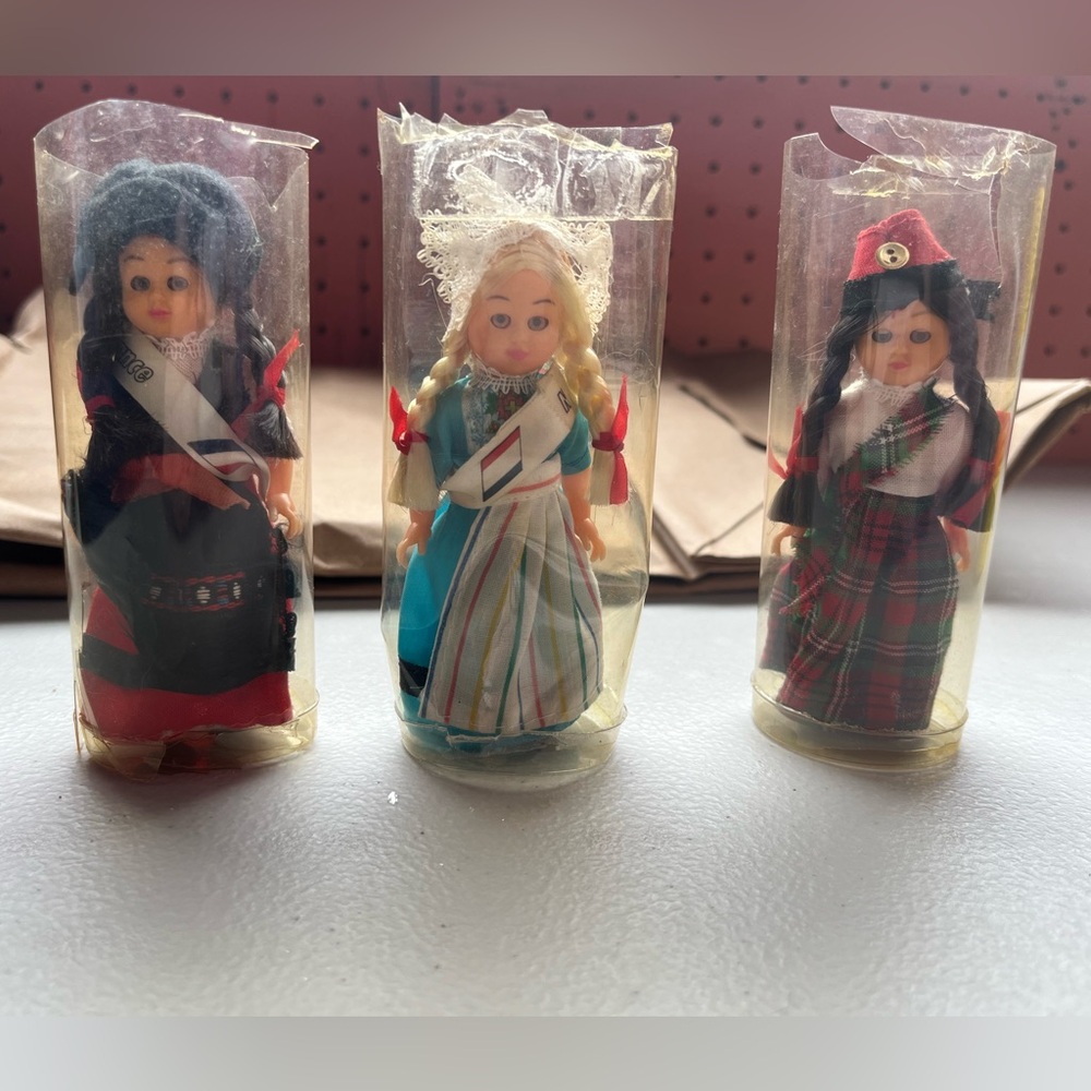 Dolls of all Nations